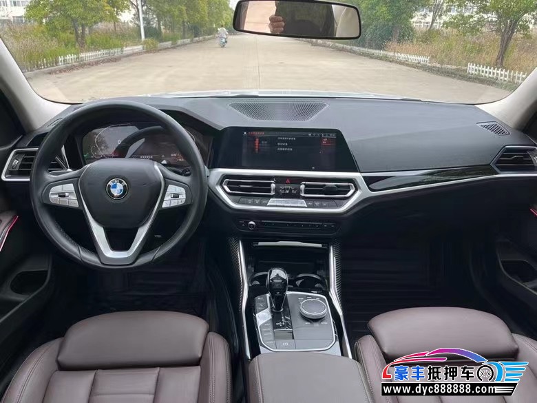 21年宝马3系轿车抵押车出售