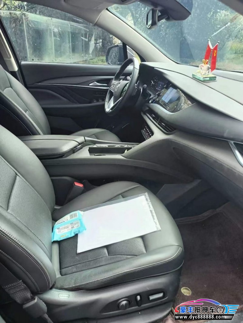 21年别克昂科旗轿车抵押车出售