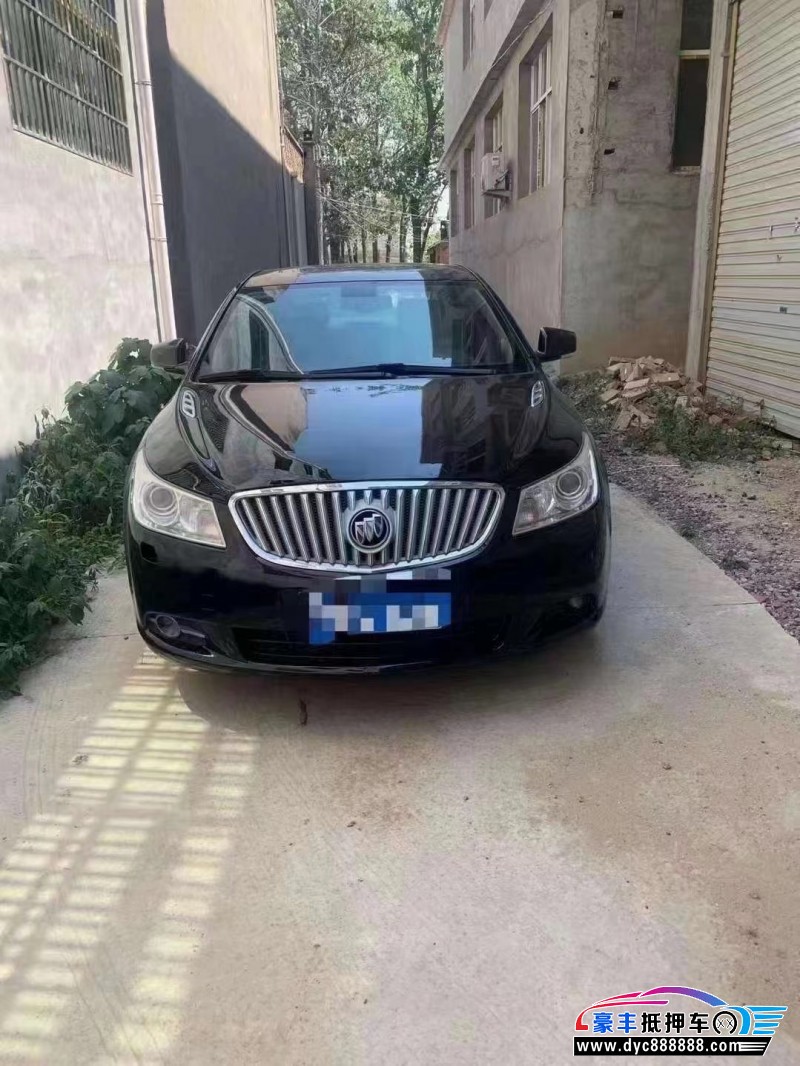 10年别克君越轿车抵押车出售