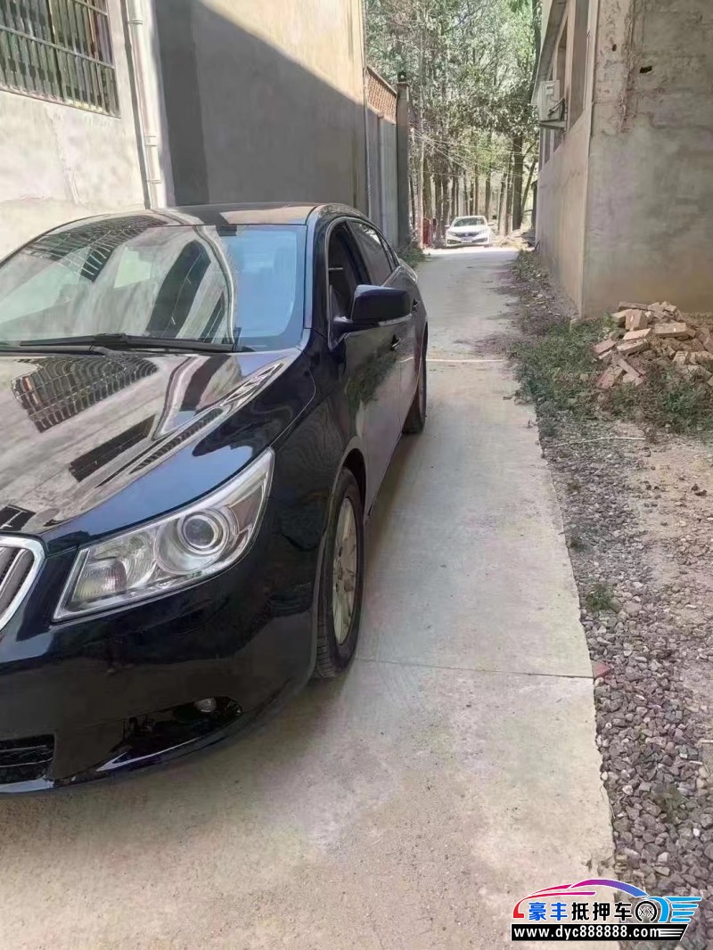 10年别克君越轿车抵押车出售