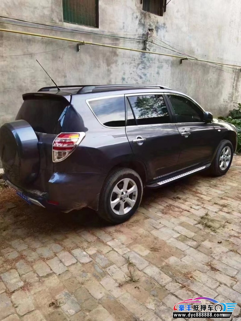 13年丰田RAV4轿车抵押车出售