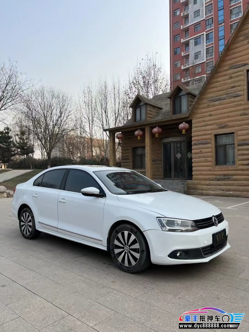 18年大众速腾轿车抵押车出售