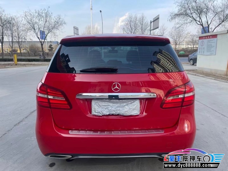 18年奔驰B轿车抵押车出售