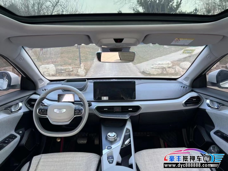 21年吉利几何轿车抵押车出售