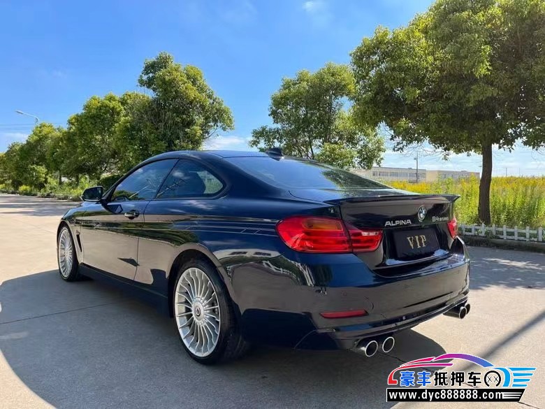 18年宝马M4轿车抵押车出售