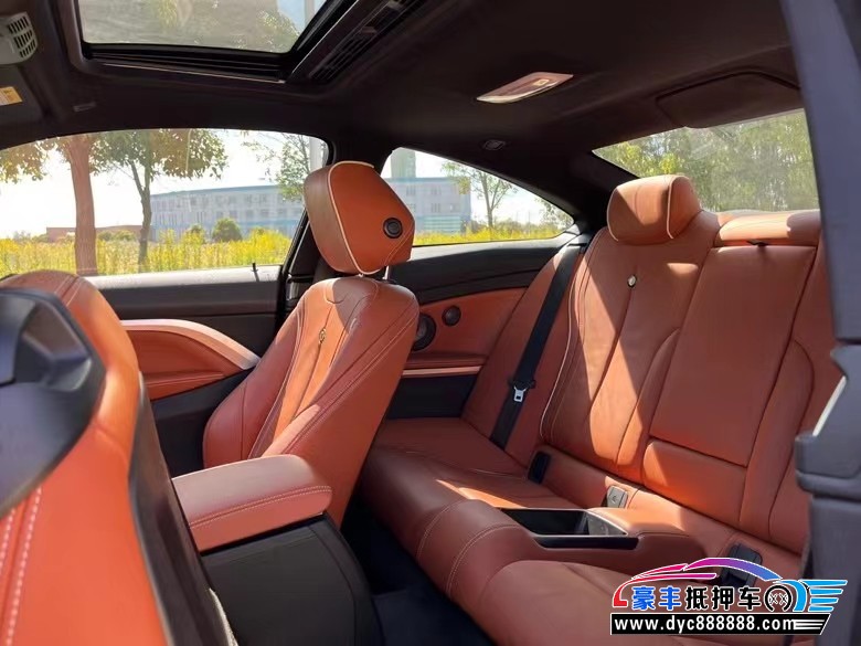 18年宝马M4轿车抵押车出售