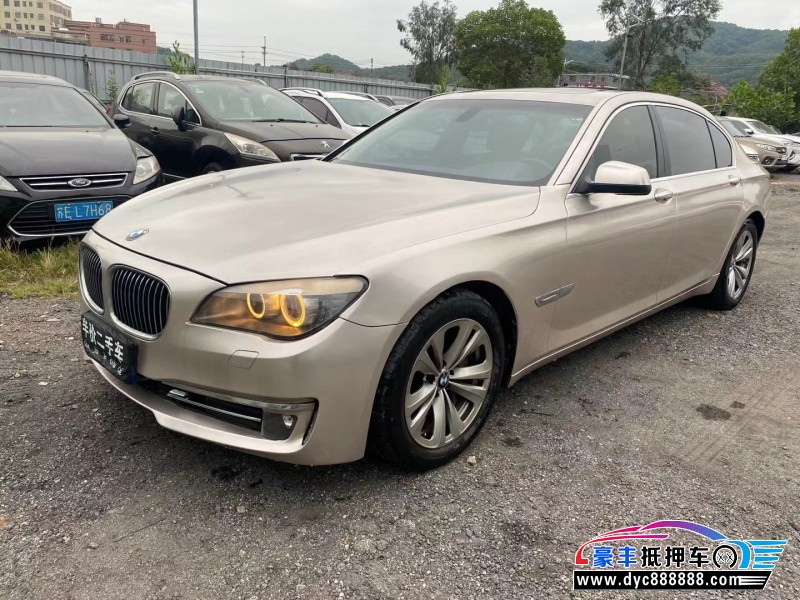 13年宝马7系轿车抵押车出售