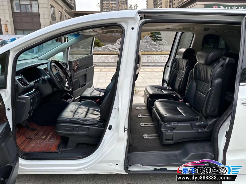 15年本田奥德赛轿车抵押车出售