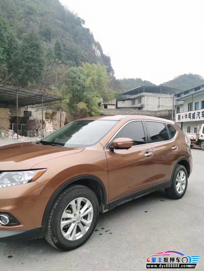 16年日产奇骏轿车抵押车出售