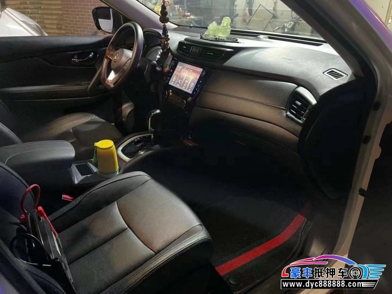 18年日产奇骏轿车抵押车出售