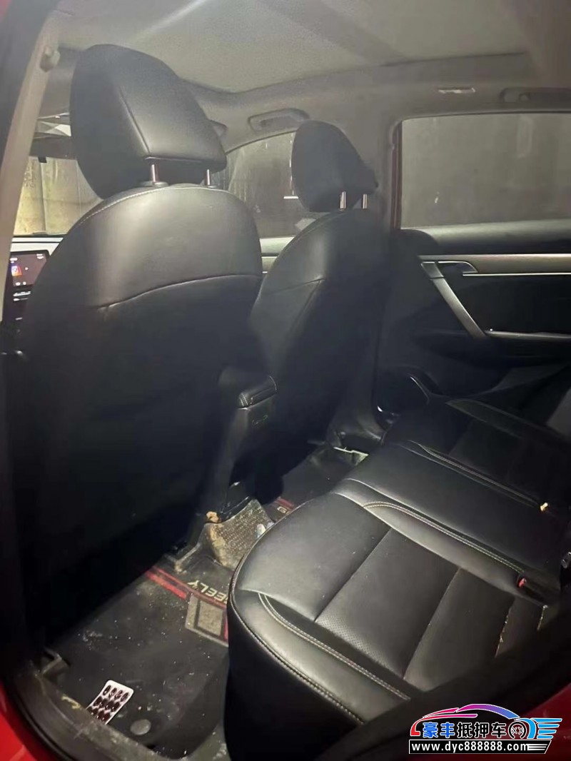 19年吉利缤越轿车抵押车出售