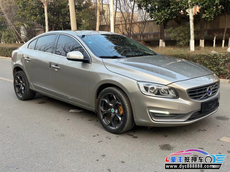 16年沃尔沃S60轿车抵押车出售