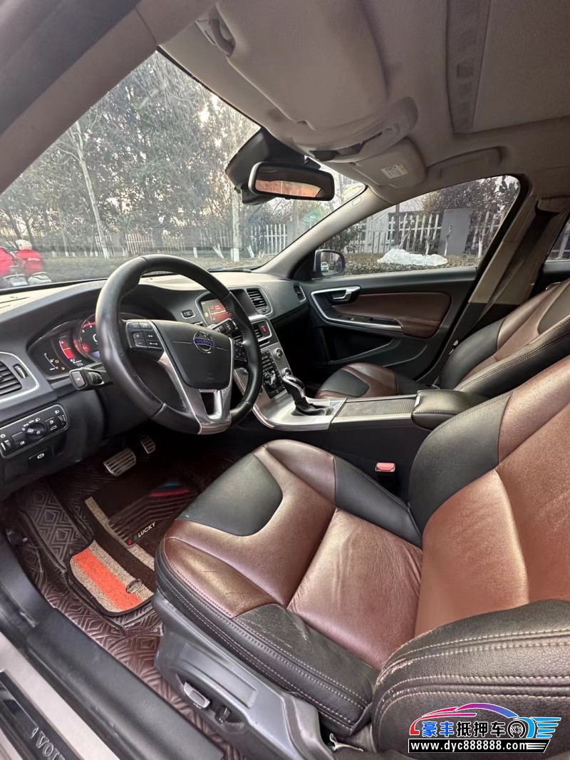 16年沃尔沃S60轿车抵押车出售