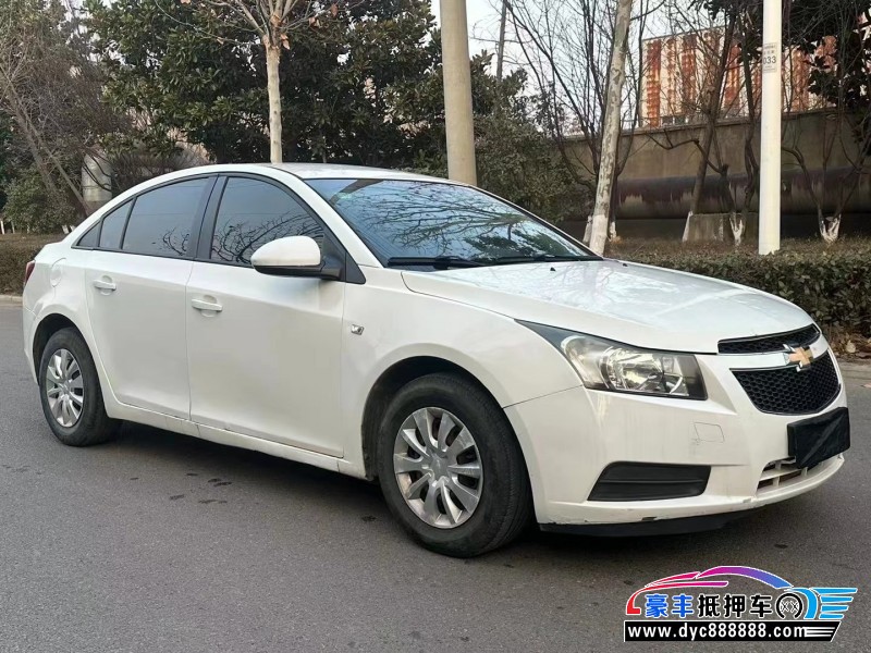 14年雪佛兰科鲁兹轿车抵押车出售