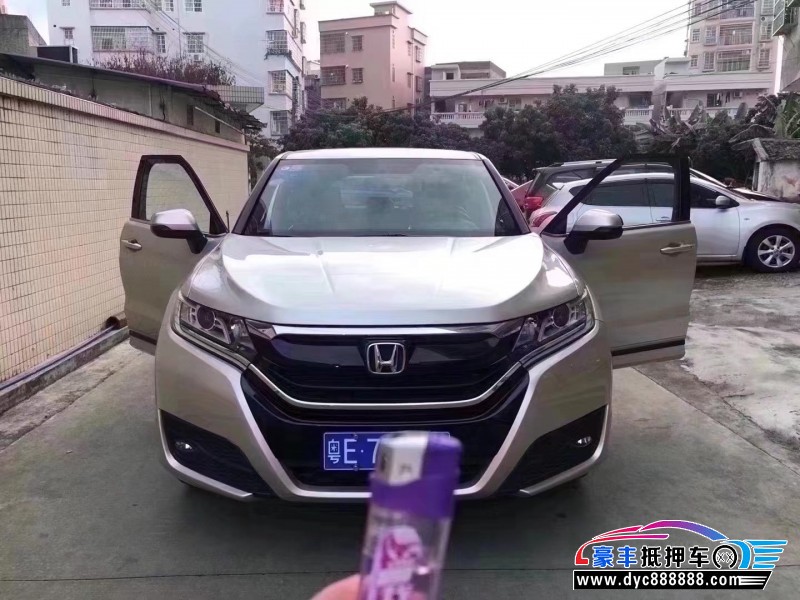 18年本田UR-V轿车抵押车出售