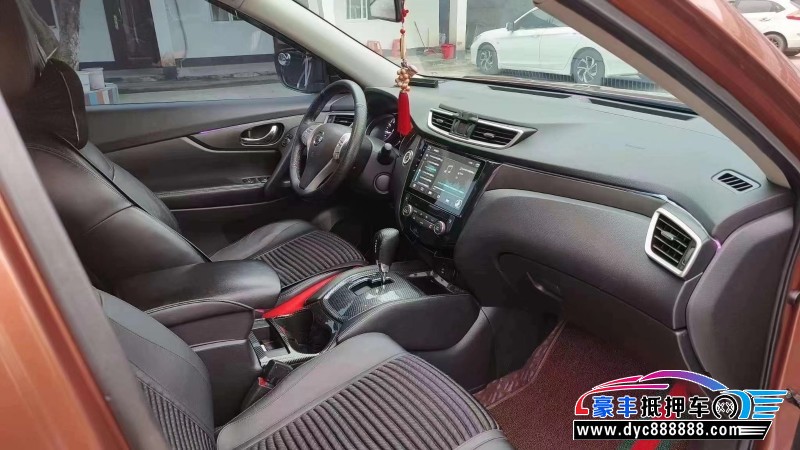 15年日产奇骏轿车抵押车出售