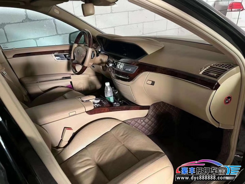 10年奔驰S轿车抵押车出售