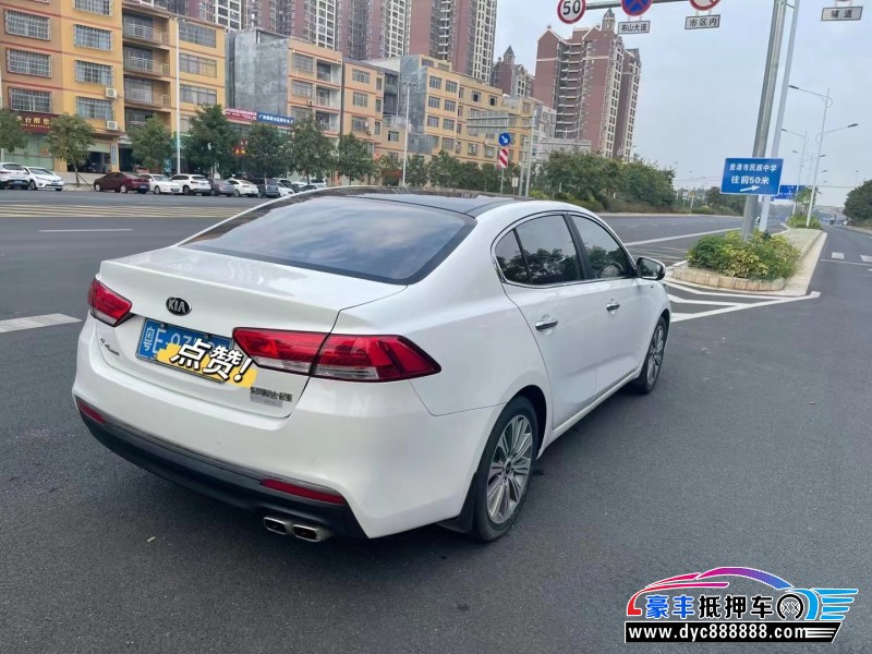 16年起亚K4轿车抵押车出售