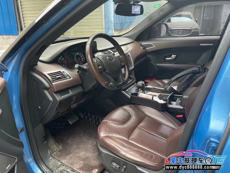 16年陆风X7轿车抵押车出售