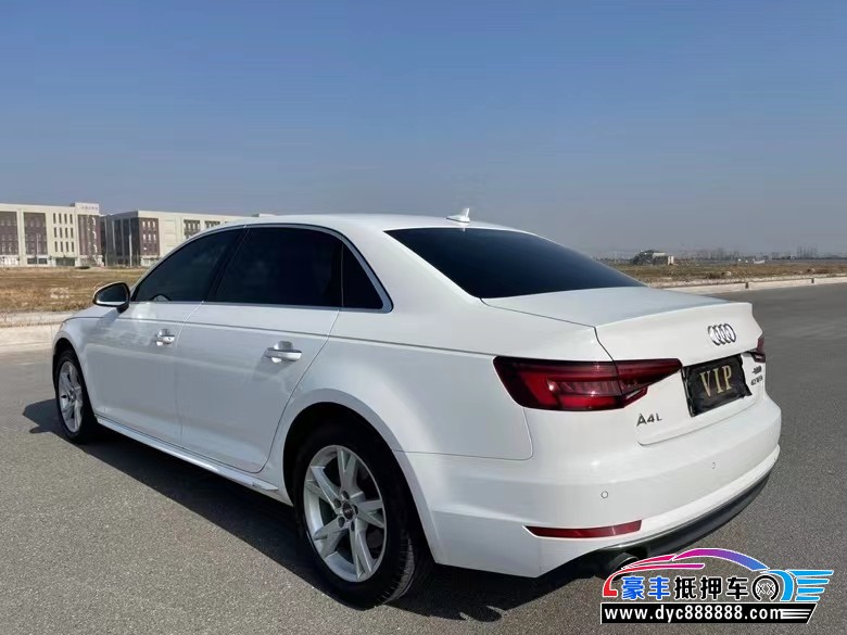 17年奥迪A4轿车抵押车出售