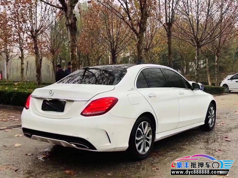 17年奔驰C轿车抵押车出售