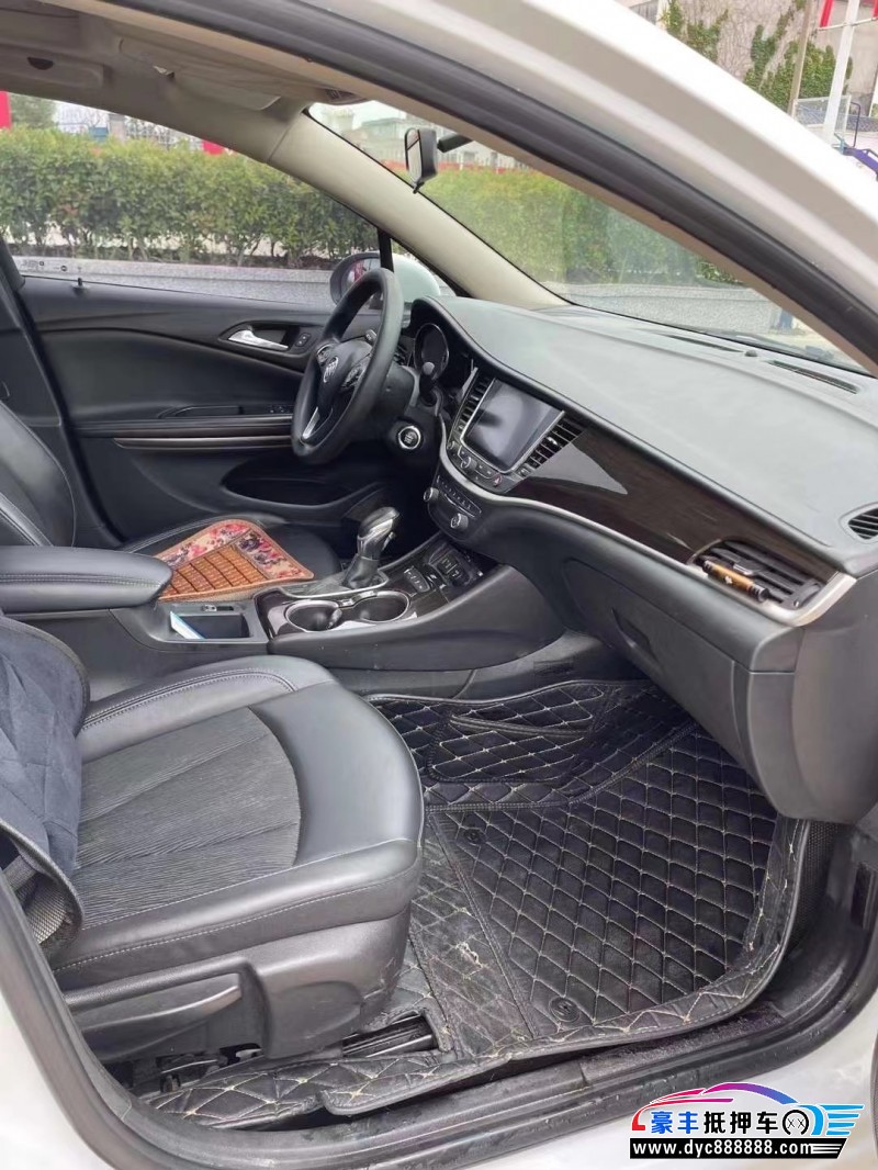 18年别克威朗轿车抵押车出售