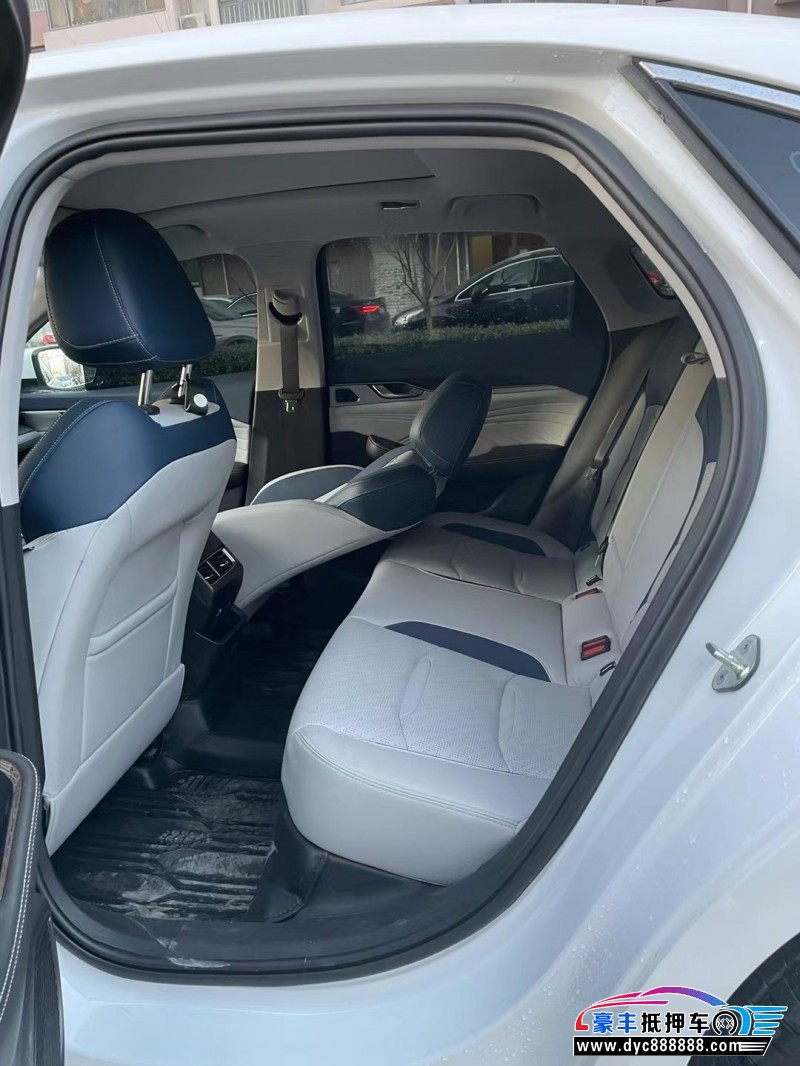 21年吉利星瑞轿车抵押车出售