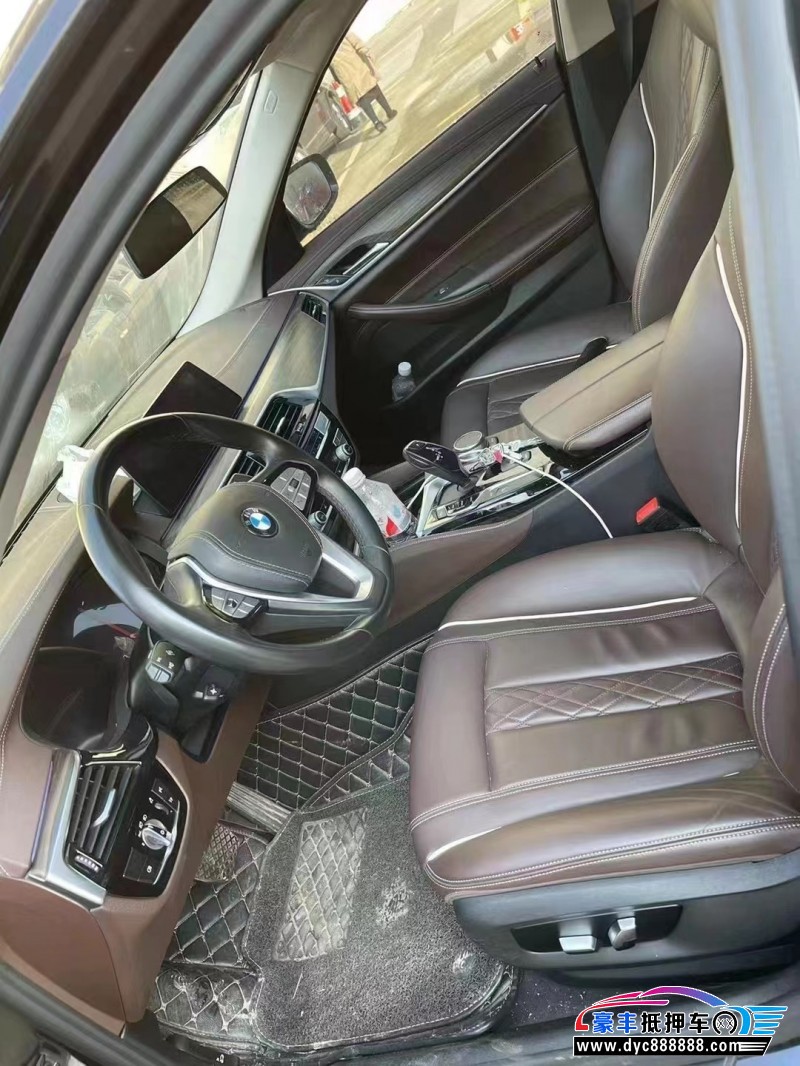 20年宝马5系轿车抵押车出售