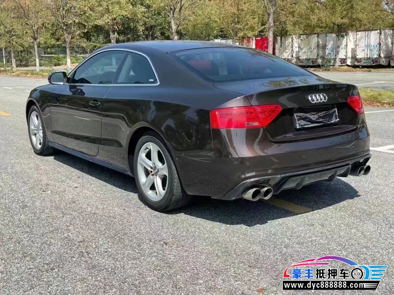 14年奥迪A5轿车抵押车出售