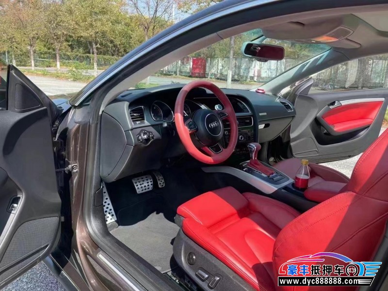 14年奥迪A5轿车抵押车出售