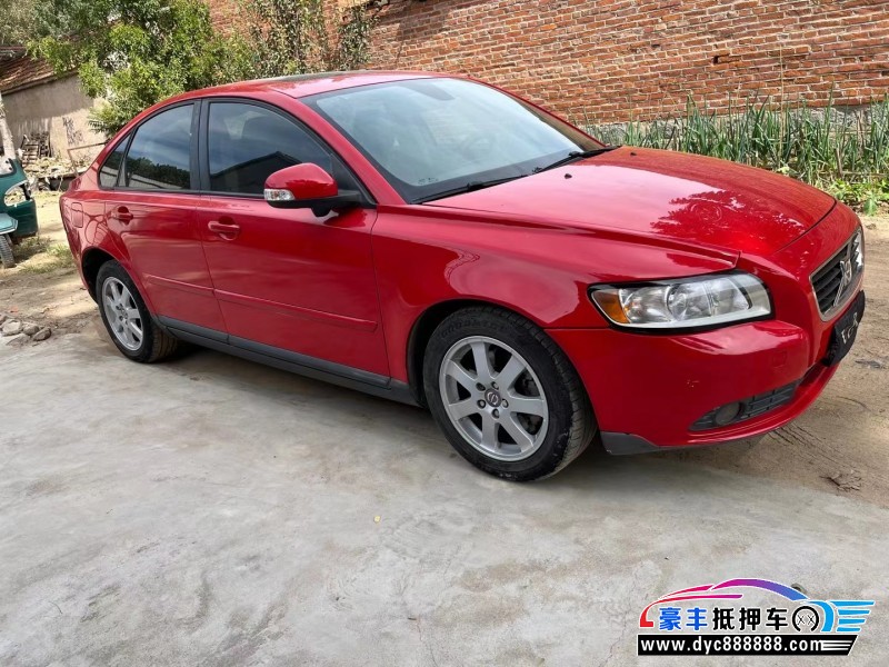 11年沃尔沃S40轿车抵押车出售