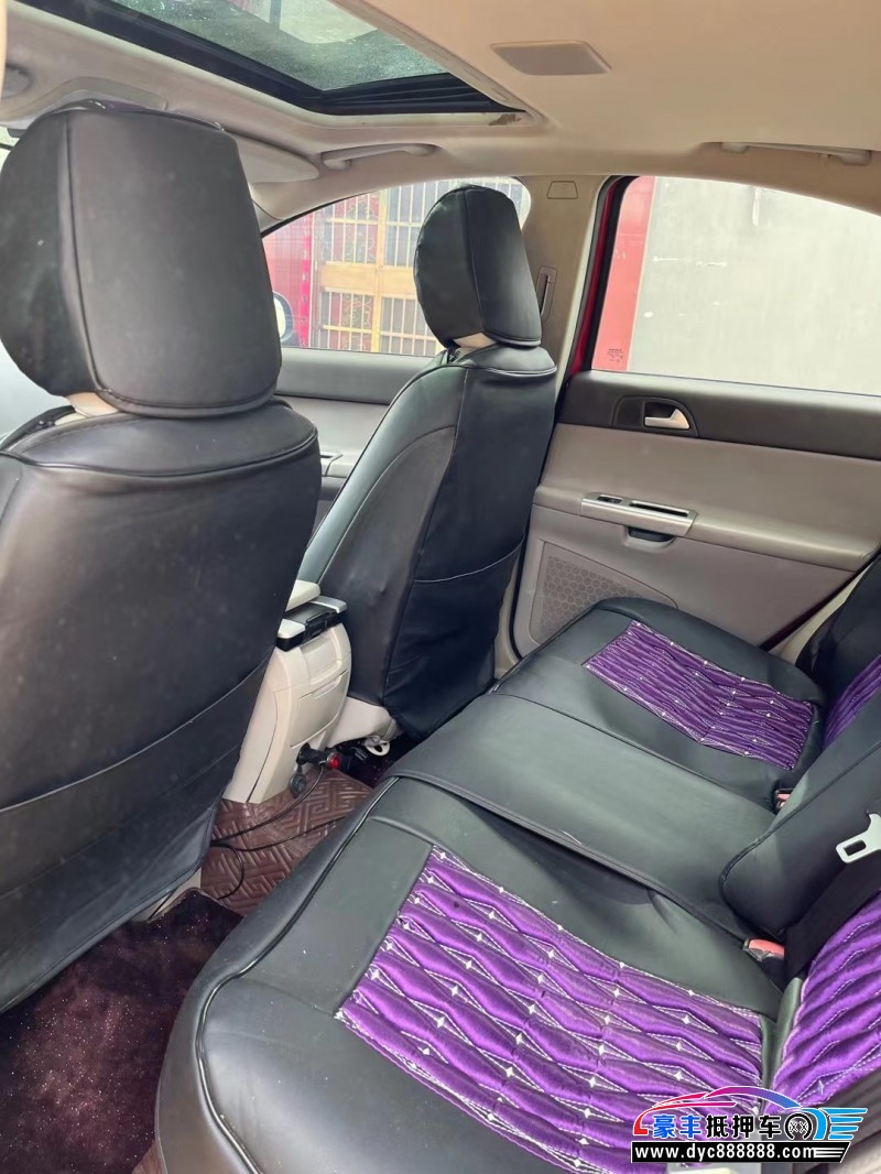 11年沃尔沃S40轿车抵押车出售