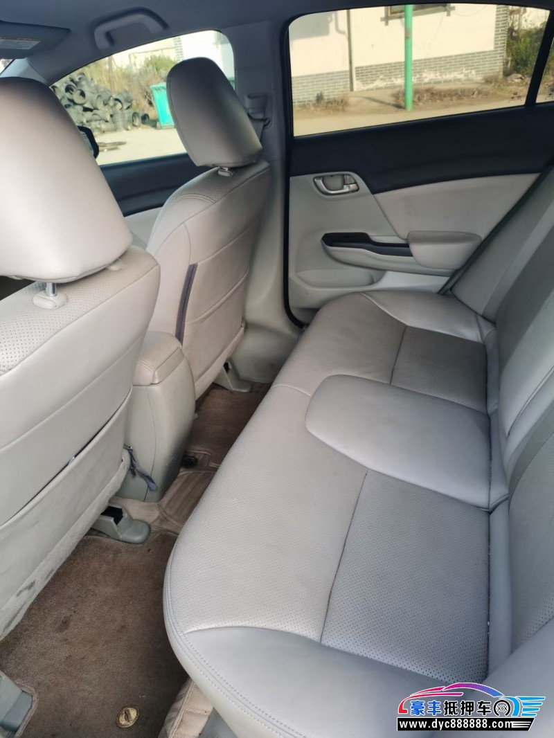 12年本田思域轿车抵押车出售