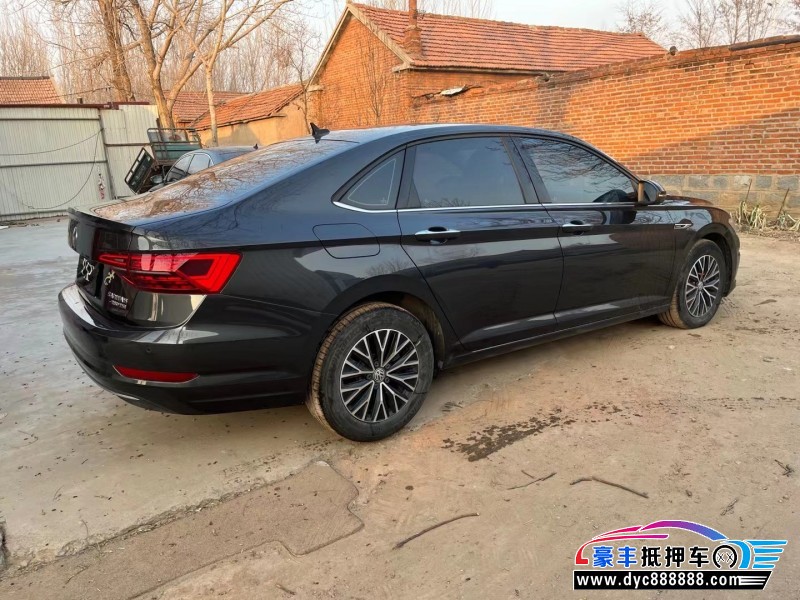 21年大众速腾轿车抵押车出售