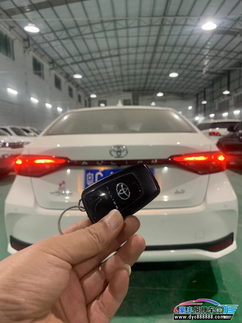 22年丰田亚洲狮轿车抵押车出售