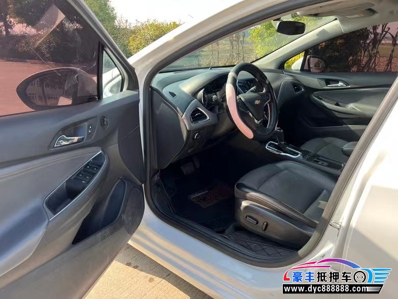 17年雪佛兰科鲁兹轿车抵押车出售