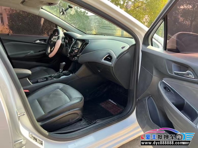 17年雪佛兰科鲁兹轿车抵押车出售