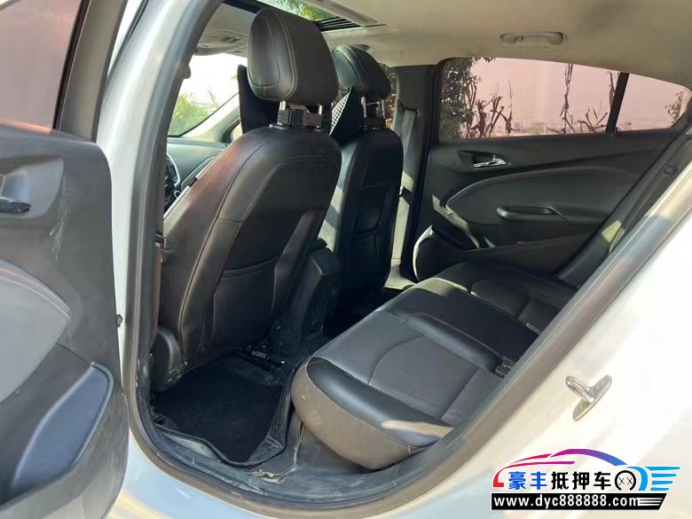 17年雪佛兰科鲁兹轿车抵押车出售