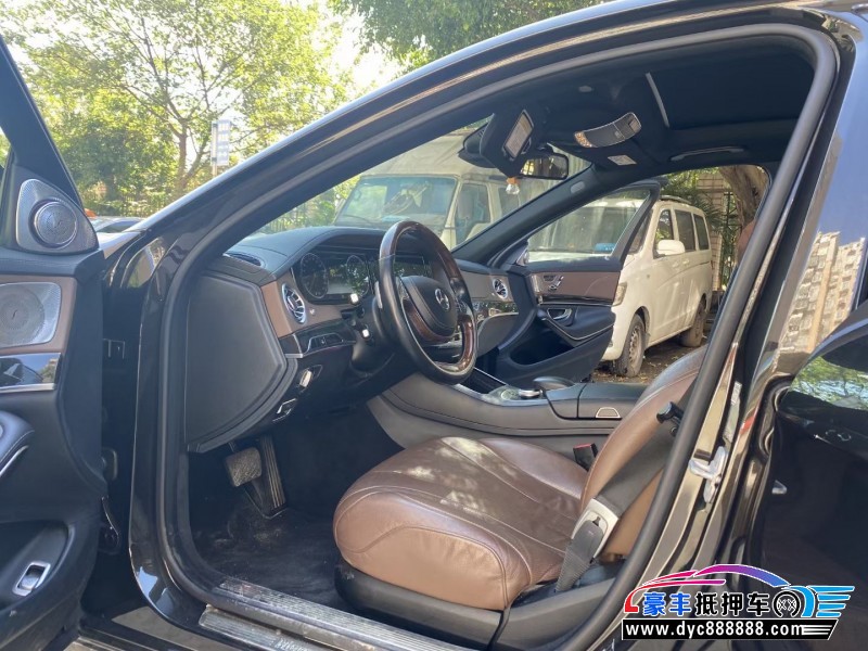 14年奔驰S轿车抵押车出售