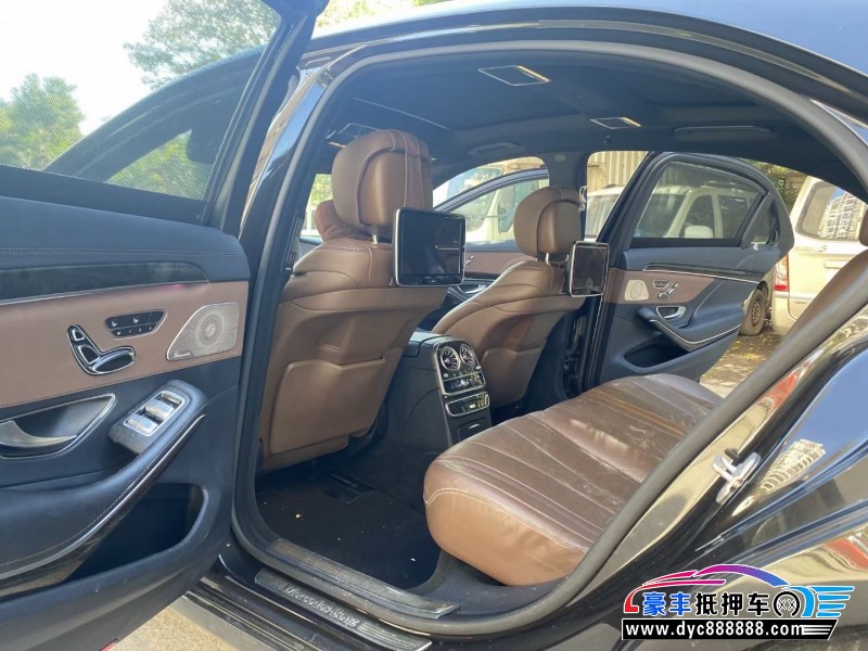 14年奔驰S轿车抵押车出售