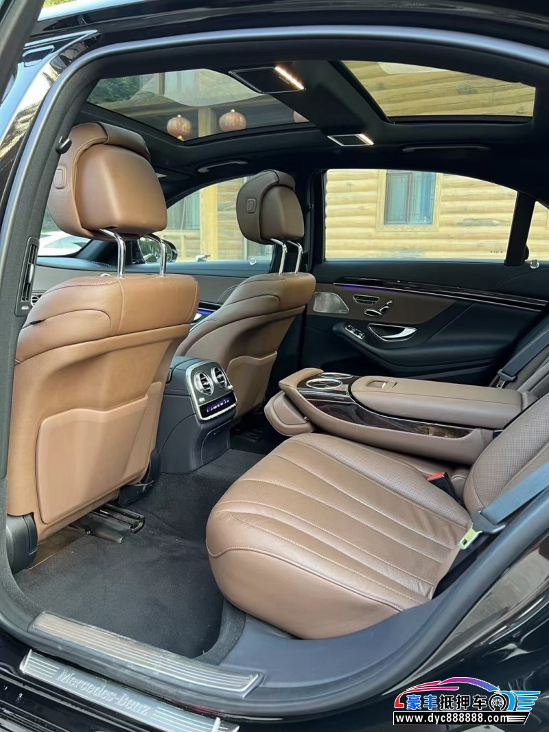 20年奔驰S轿车抵押车出售