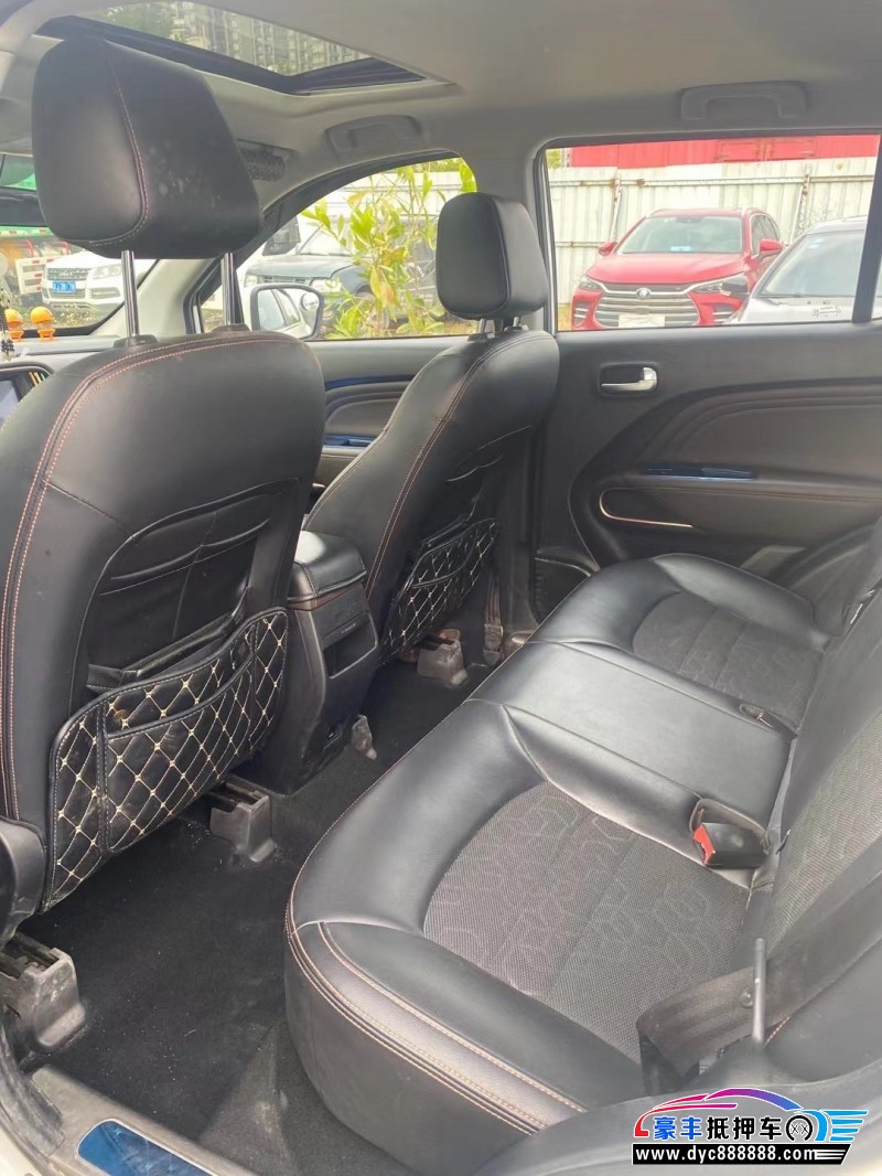 18年传祺GS3轿车抵押车出售