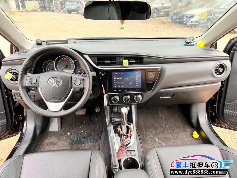 18年丰田雷凌轿车抵押车出售