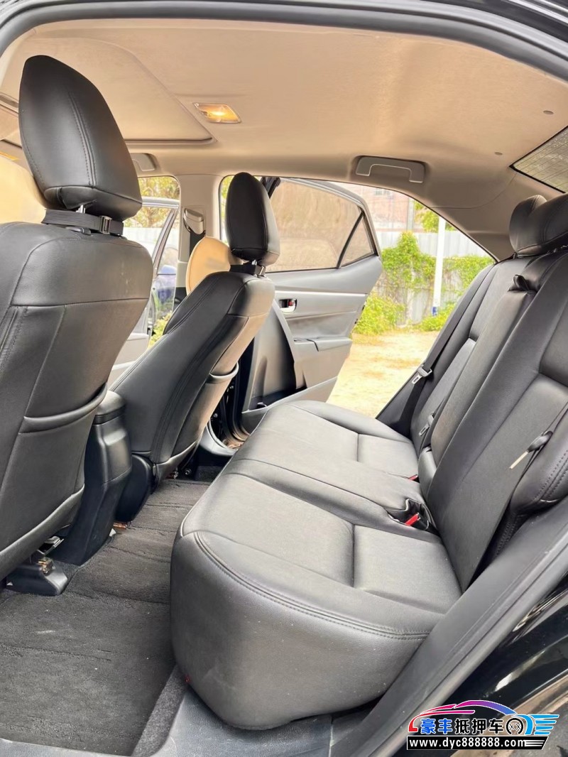 18年丰田雷凌轿车抵押车出售