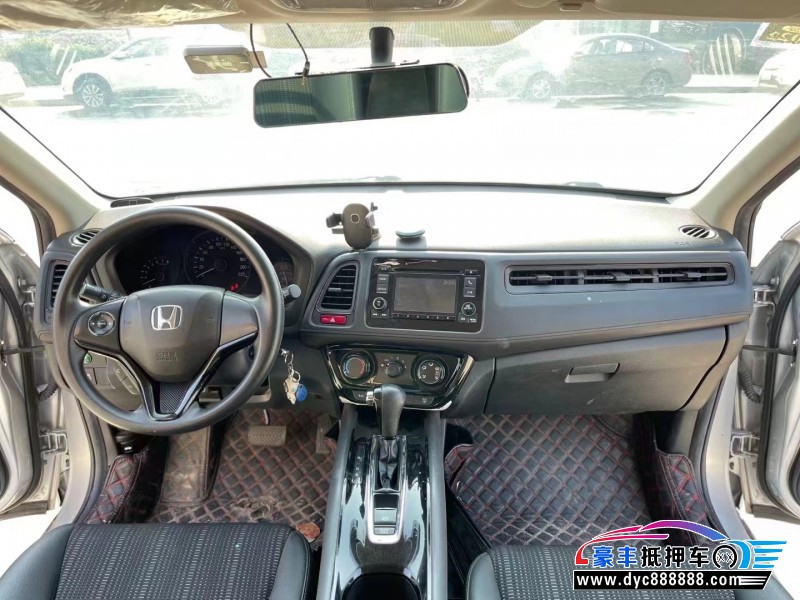 16年本田缤智轿车抵押车出售