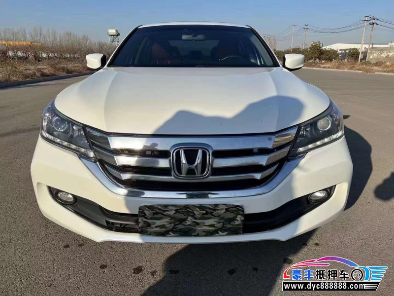 16年本田雅阁轿车抵押车出售