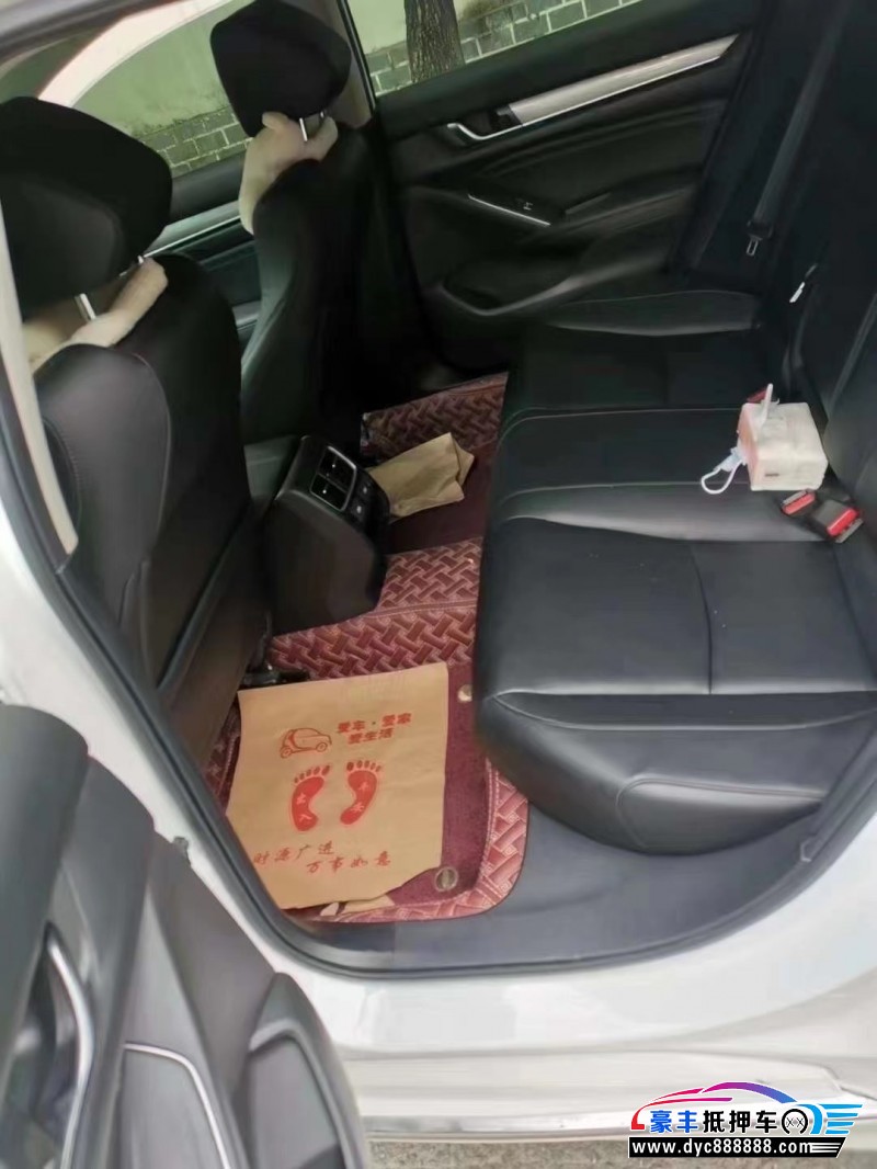 22年本田雅阁轿车抵押车出售