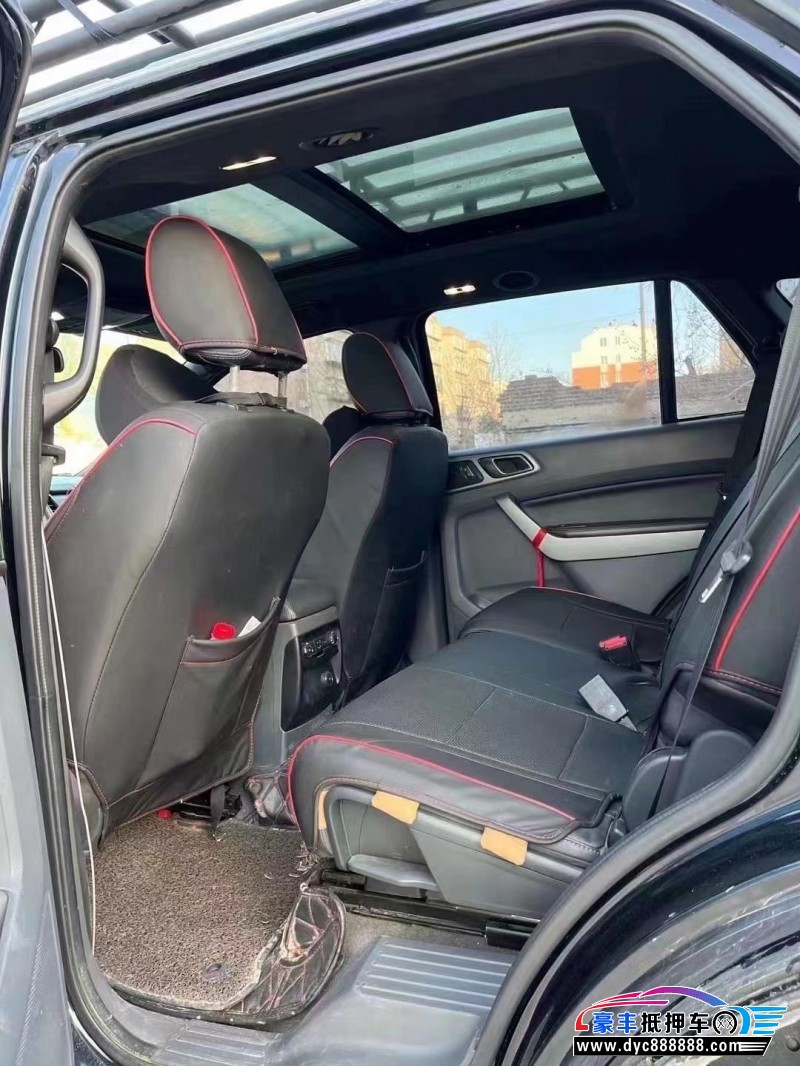 18年福特撼路者轿车抵押车出售