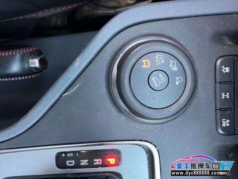 18年福特撼路者轿车抵押车出售