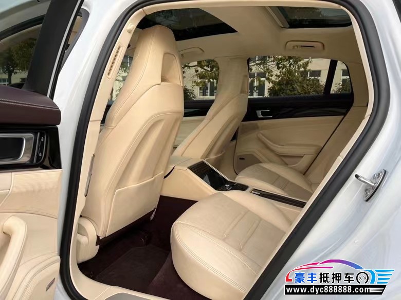 19年保时捷帕纳梅拉轿车抵押车出售